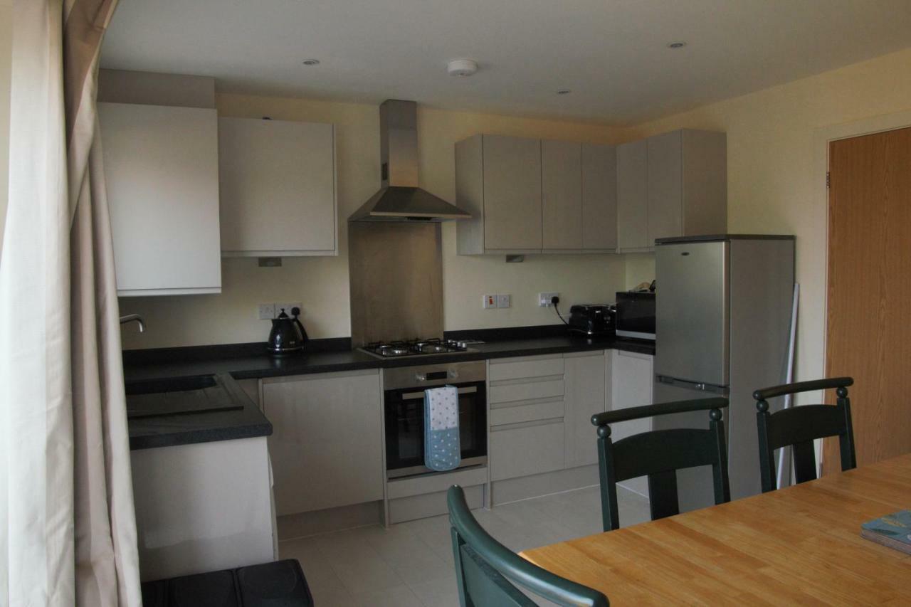 Villa Bright Modern House Beside Snowdonia Llanfairfechan Exterior foto